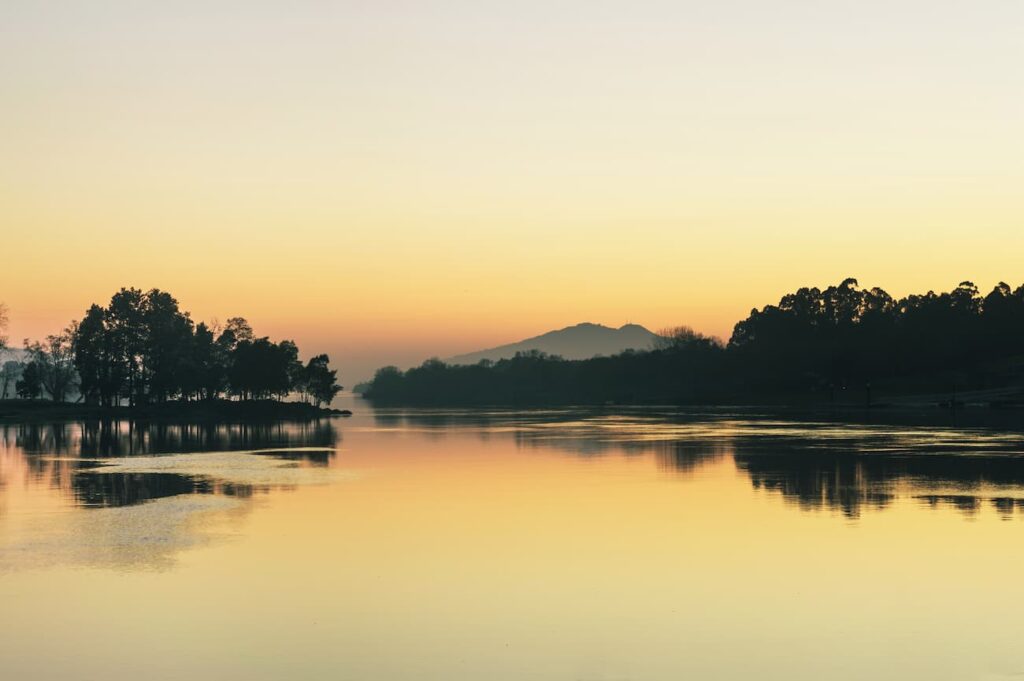 2019-20_P.I. DE FOTOGRAFIA-CFGS_FernandezAmorinEsterMaria_BilisNegra_JPGFINAL_020 Fotografía del proyecto Bilis Negra: Atardecer en el mar