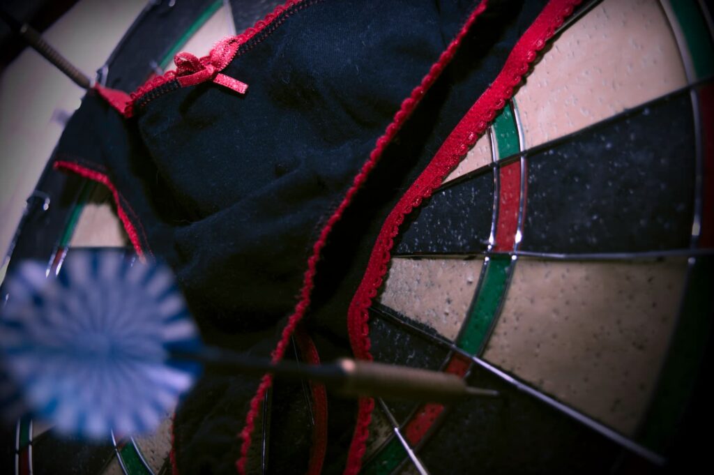 Tetrapack_EsterFdez_05 Rola interior colgada sobre diana